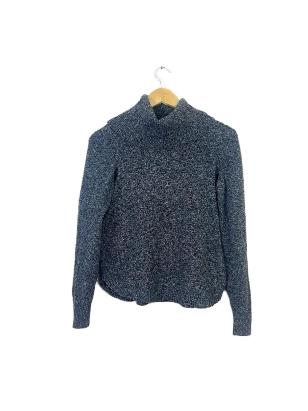 Tahari Cowl Neck Long Sleeve Soft Gray Sweater Size M